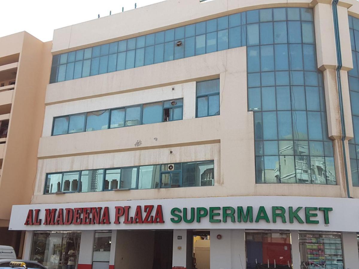 Brand New Boys Hostel 5 Min Walk From Burjuman Metro Station Exit-4 With All Brand New Furnishings & Free Facilities دبي المظهر الخارجي الصورة