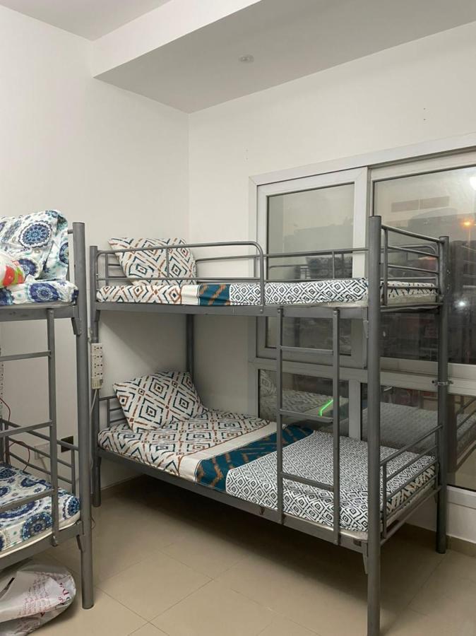 Brand New Boys Hostel 5 Min Walk From Burjuman Metro Station Exit-4 With All Brand New Furnishings & Free Facilities دبي المظهر الخارجي الصورة